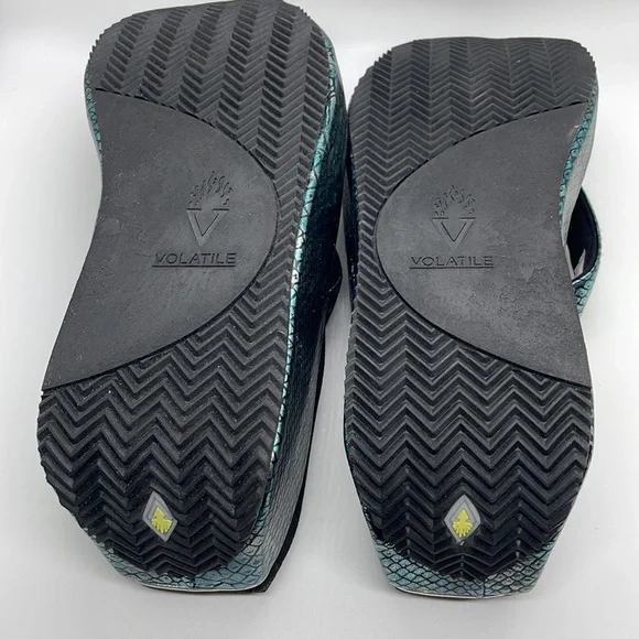 Volatile Python Wedge Sandals - Picture 6 of 6